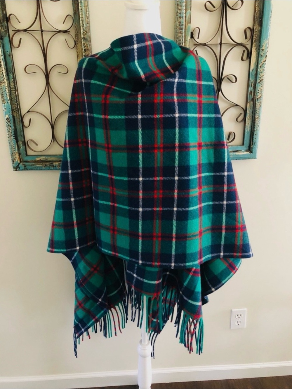 Vintage Pendleton Womens Plaid Shaw Wrap Blanket Poncho w/Fringe